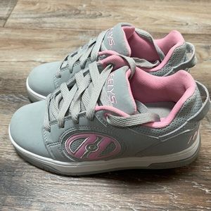 Girls Heelys (brand new)